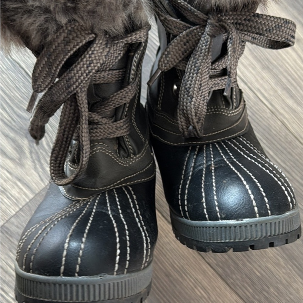 London Fog Women's Black and Gray Fur-Lined Boots - Picture 5 of 6